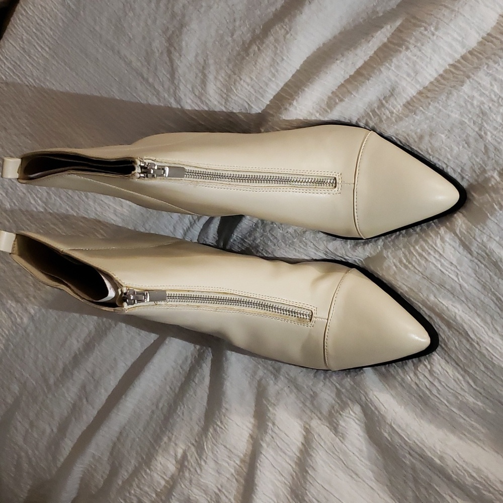Bootie front zip Bone color size 12